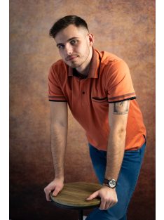 Elegantné tričko s golierom Thomas Jeans v tehlovej farbe