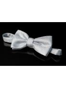 Csokornyakkendő díszzsebkendővel, ezüst
